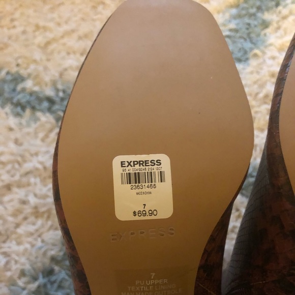 Express Booties - Picture 5 of 6